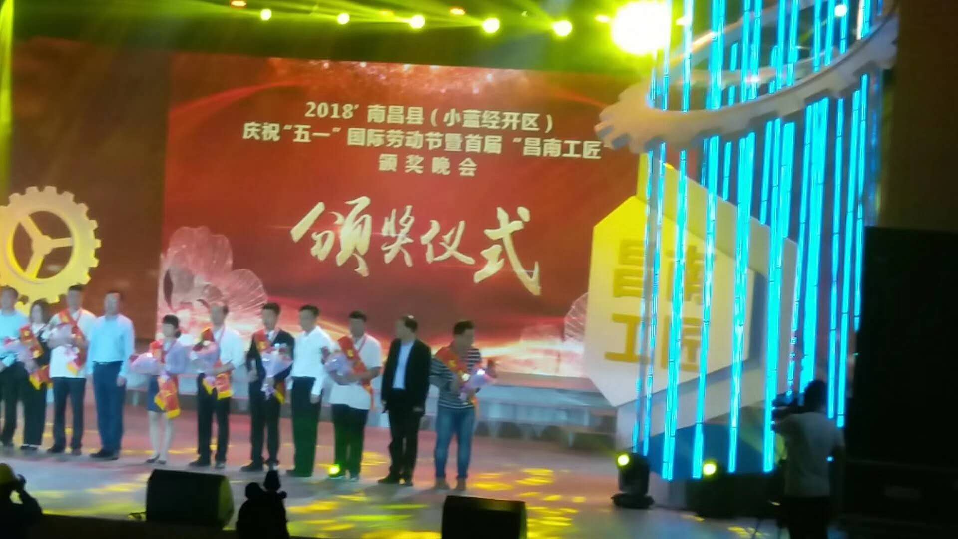 &#113;&#121;&#29699;&#21451;&#20250;&#45;&#40;&#21315;&#20159;&#41;&#95;&#23448;&#26041;&#32593;&#31449;